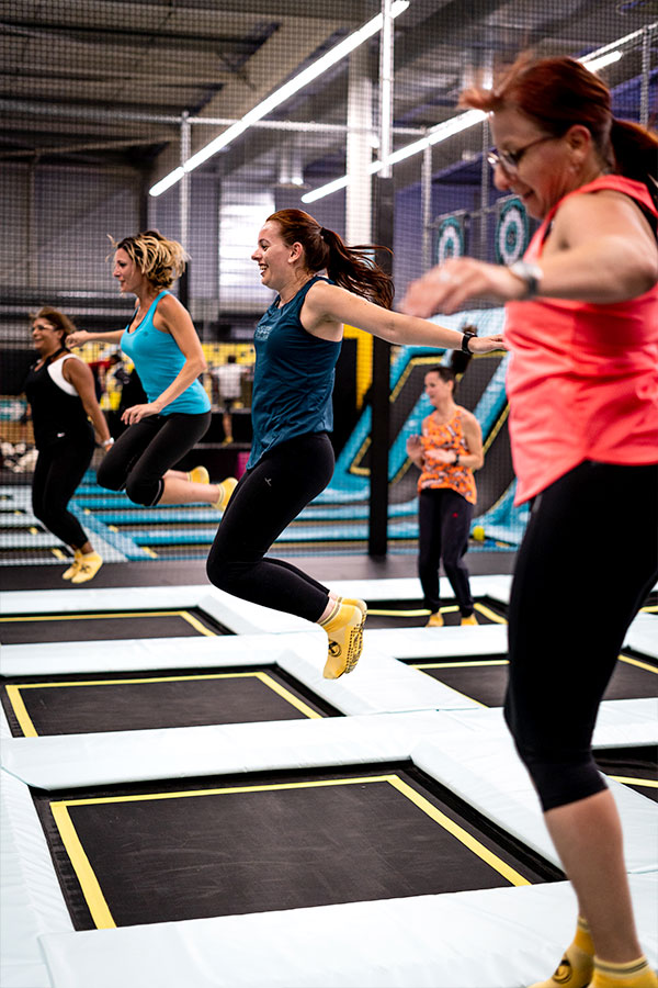 Fitness trampoline