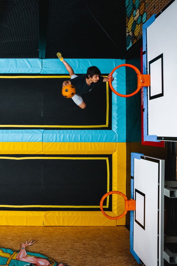 Trampoline